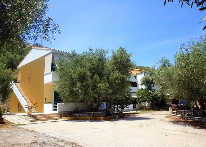 Sofia And Soul * Kalamitsi (Lefkada)